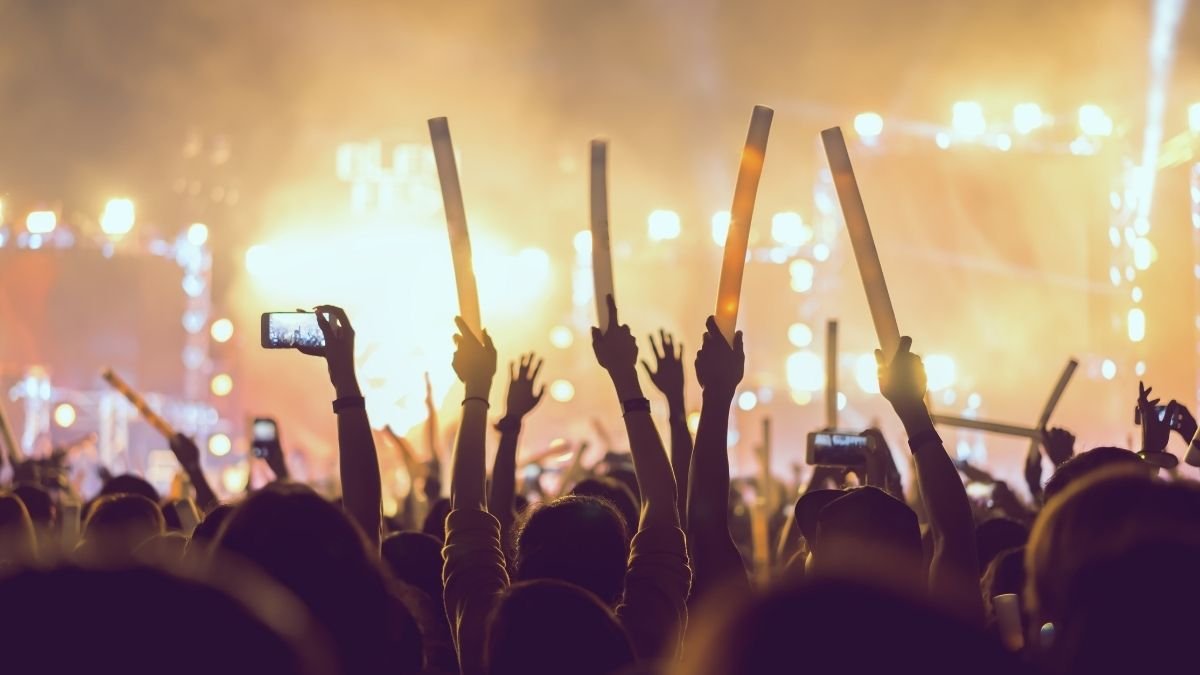 Do palco ao check-in: o impacto da tendência Gig Tripping na indústria hoteleira