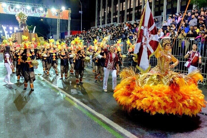 Muito além do samba: Curitiba aposta em ecletismo e organização para atrair foliões em 2026